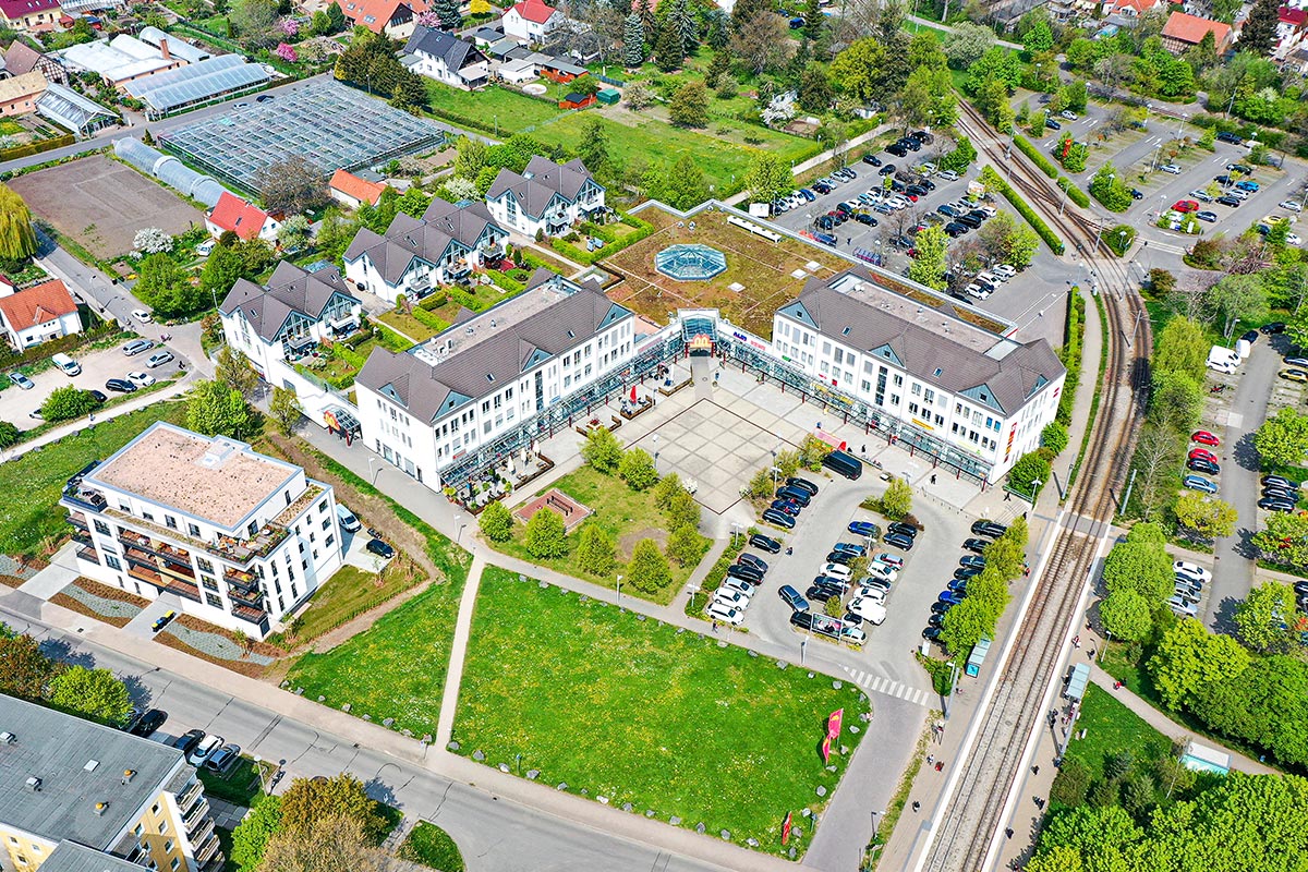 Luftaufnahmen - Melchendorfer Markt in Erfurt-Südost - Am Drosselberg 45-49
