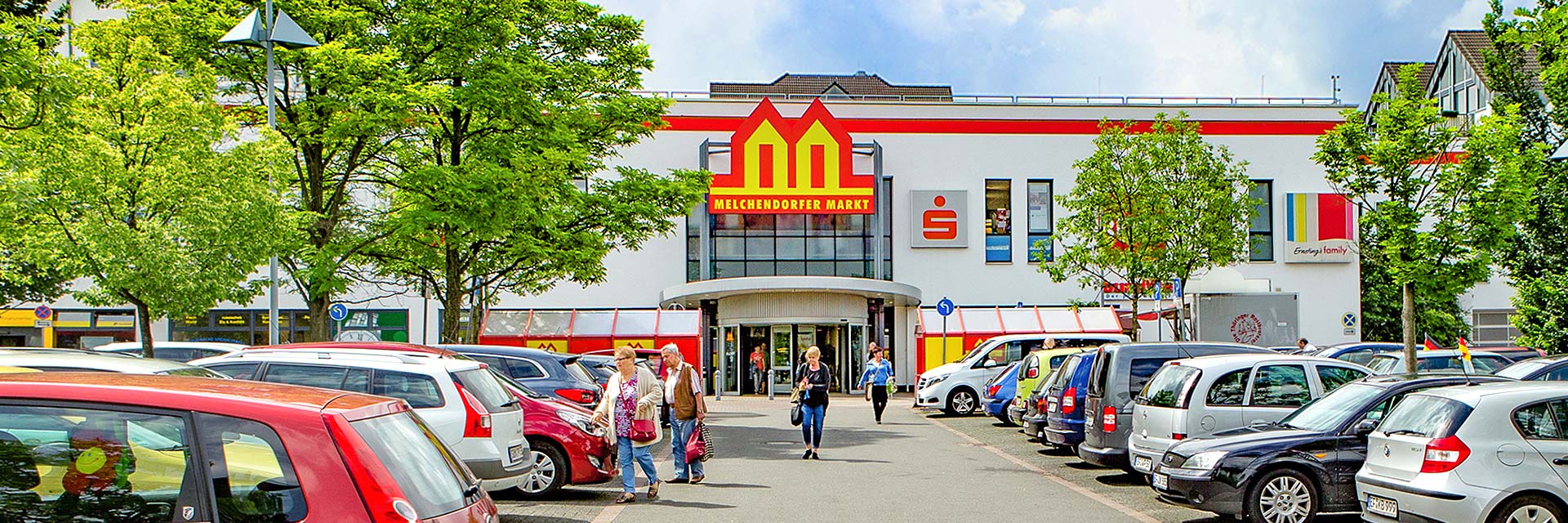 Außenaufnahmen des Melchendorfer Marktes in Erfurt Südost