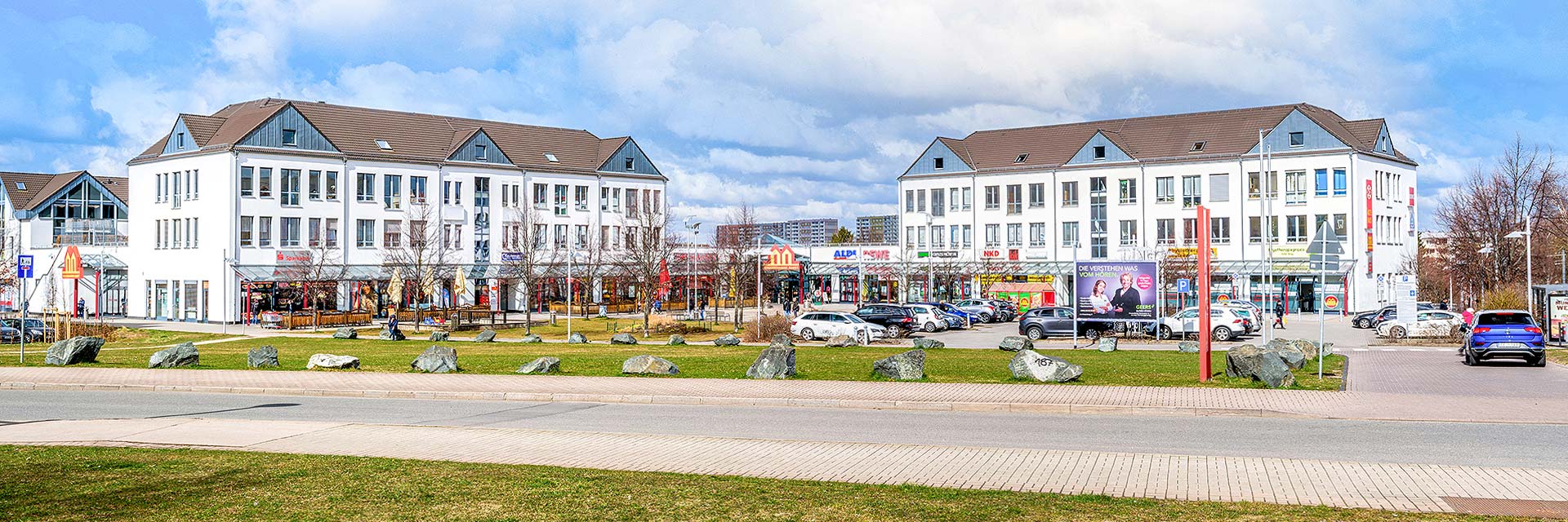 Außenaufnahmen des Melchendorfer Marktes in Erfurt Südost